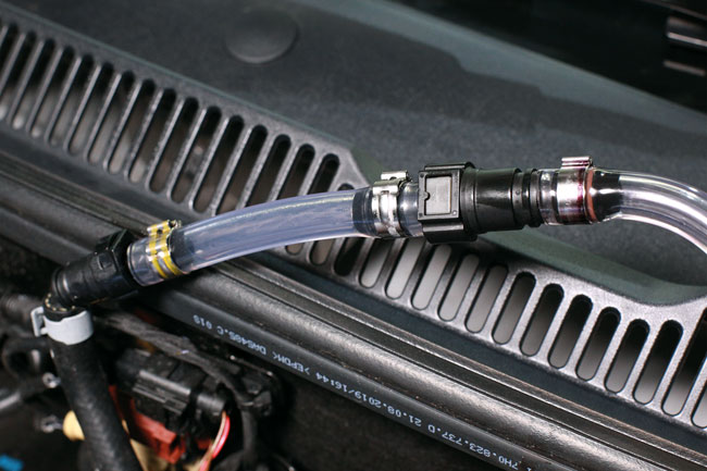 Laser 7849 : Le kit ultime pour tester la basse pression de carburant diesel avec précision